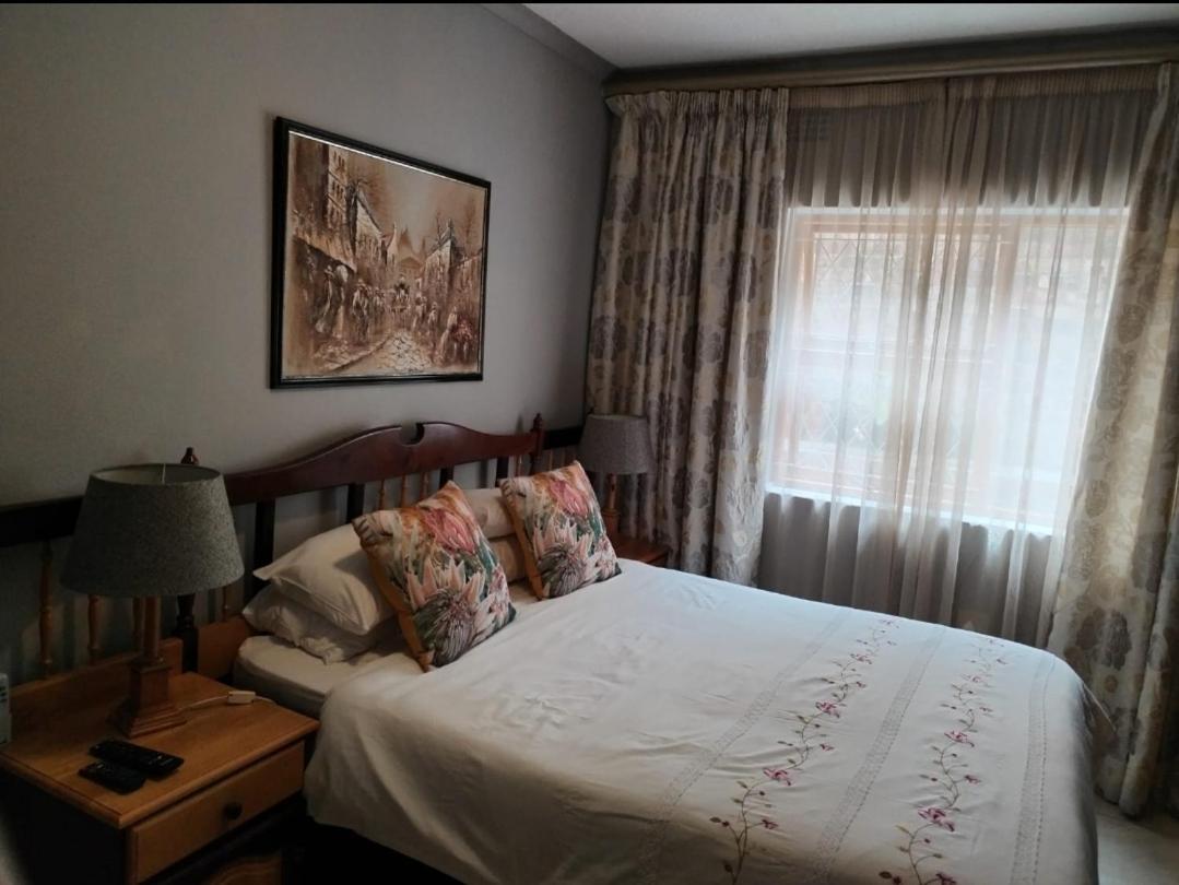 Lagoon Breeze Guest House Knysna Exteriör bild