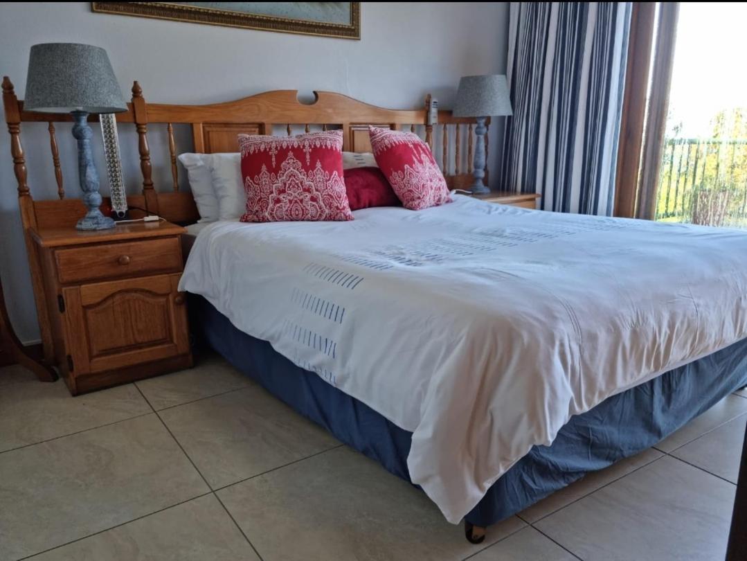 Lagoon Breeze Guest House Knysna Exteriör bild